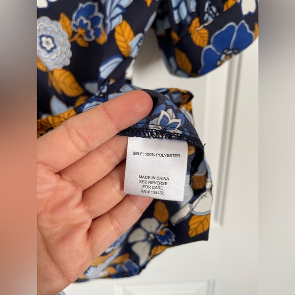 MODCLOTH | Undeniably Inspired Short Sleeve Blouse Small - Picture 5 of 6